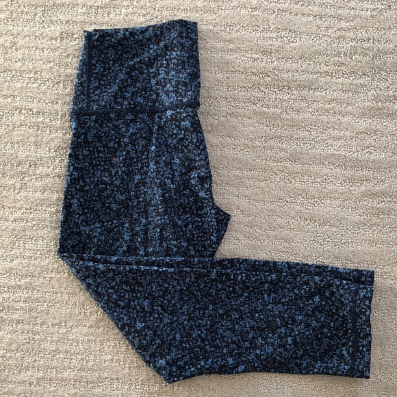 lululemon athletica Pants - Lululemon athletica wunder under 21” crop